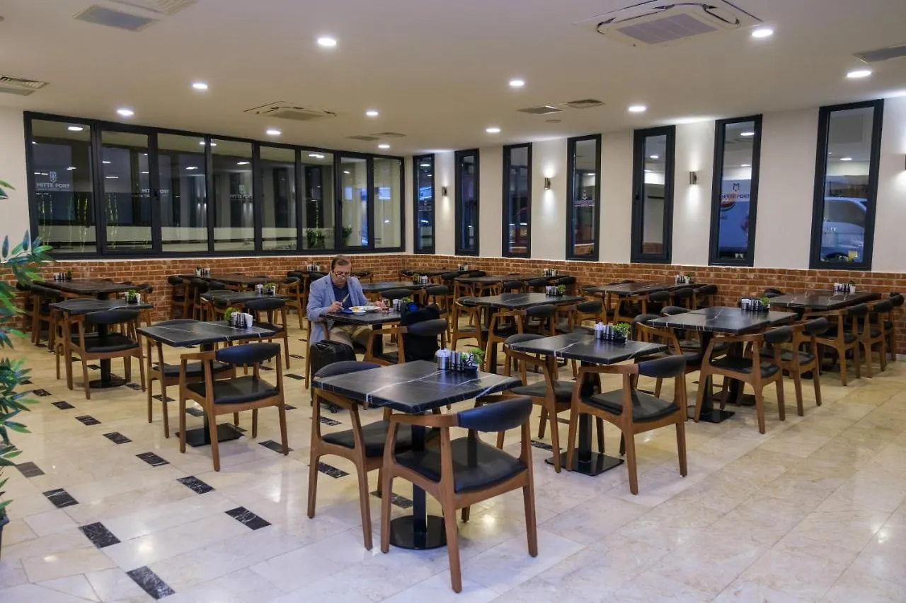 Mitte Port Hotel Konak イズミル