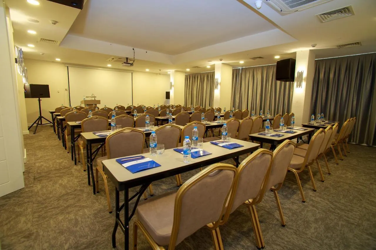 Mitte Port Hotel Konak イズミル