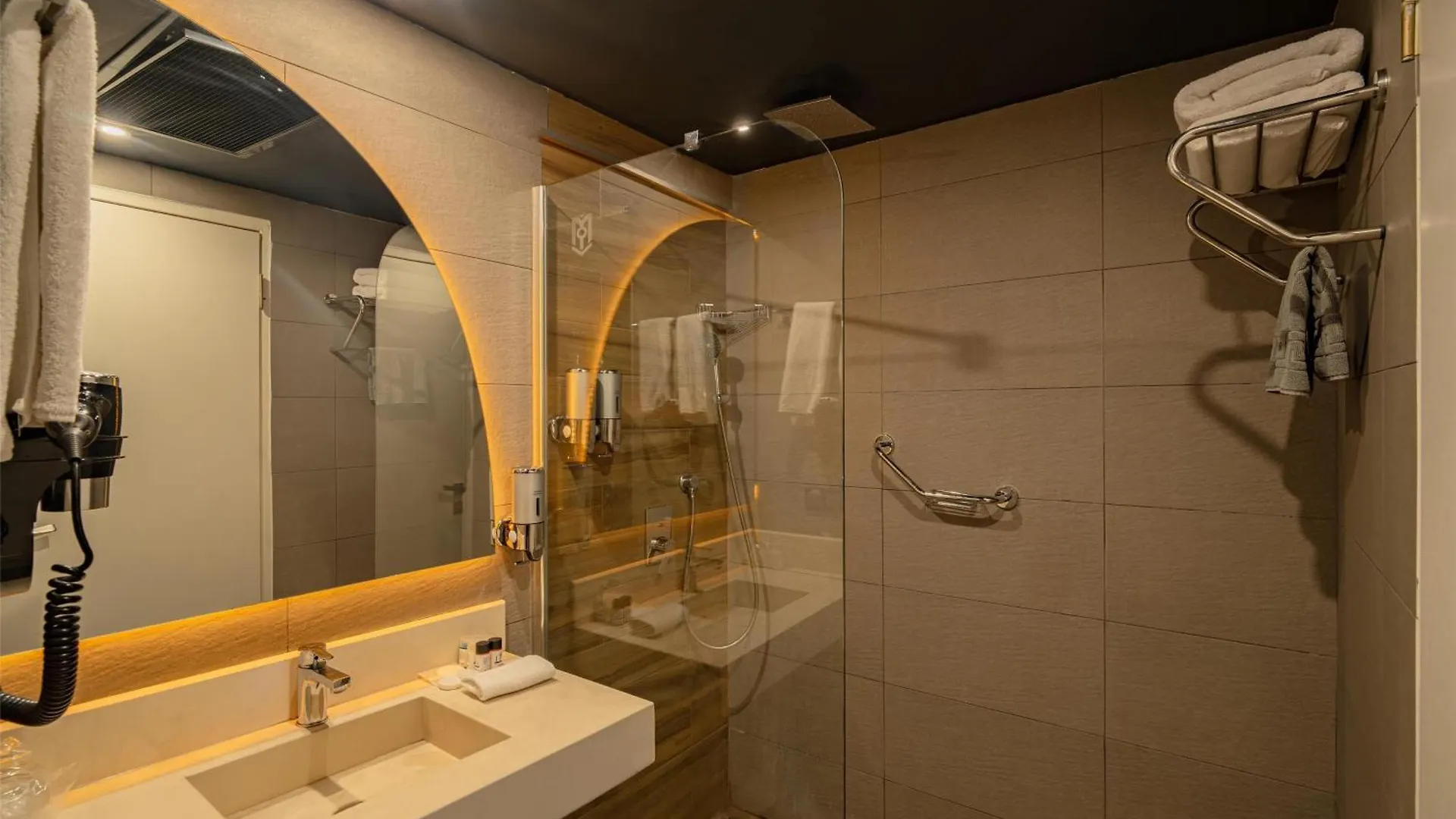 ****  Best Western Izmir Hotel טורקיה