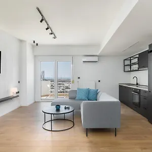  Daire Celine By Halu!, Spacious Next To Business Hub Yunanistan