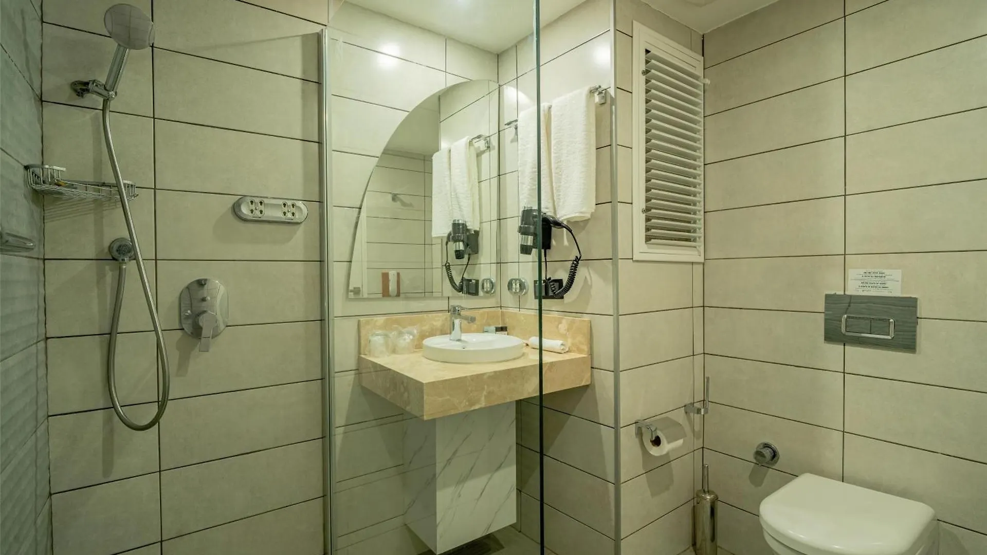 Best Western Izmir Hotel 4*,
